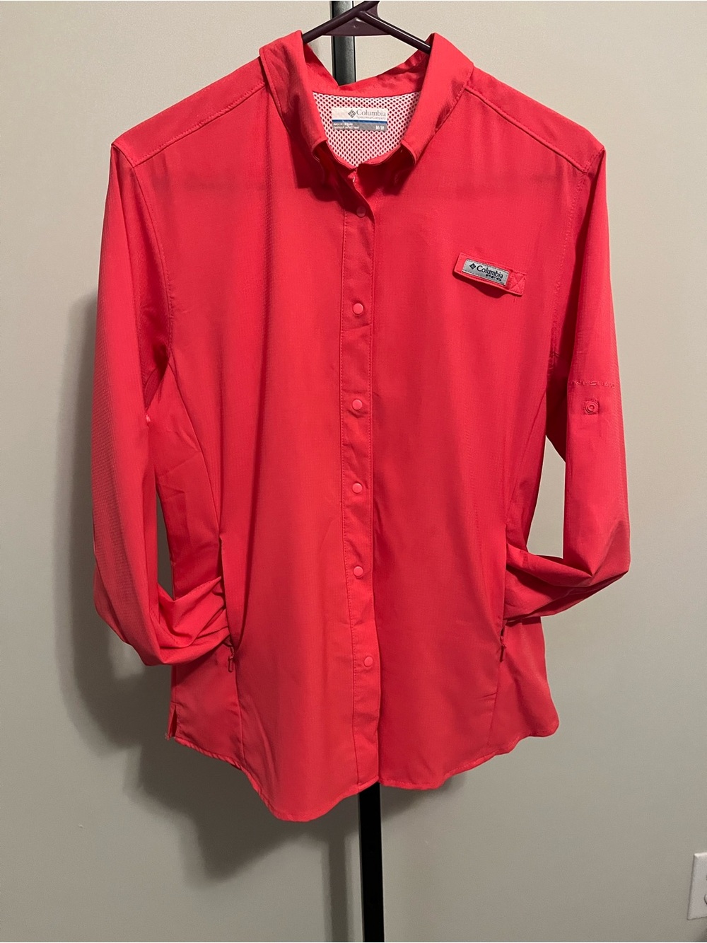 Columbia Women's Coral Button-Front Long Sleeve Shirt